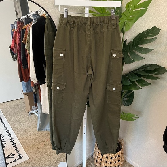 ✨ Rue21 Olive Green Cargo Joggers M | Soft Stretch Utility Streetwear Pants - Picture 6 of 6